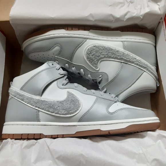 Size 11 - Nike Dunk High Retro University Chenille Swoosh Light Smoke Grey - NEW - Picture 7 of 10
